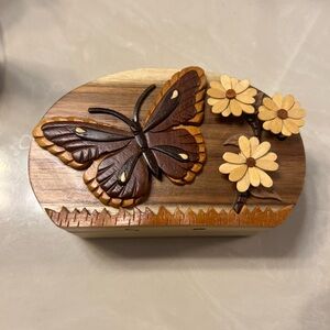 Dan’s Craver handcrafted in Vietnam trinket puzzle box